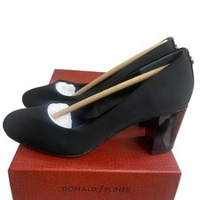 Donald Pliner Parris-D Black Crepe Elastic Block Heels NEW Womens 5M Round Toe