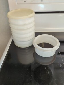 Vintage Tupperware Hamburger Keepers 9 Piece Set / 7 Keepers, 1 Seal & 1  ring 