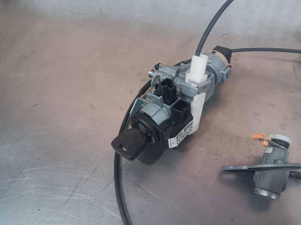 Interruptor de encendido de dirección MAZDA RX-8 2004-2006 BLOQUEO CON LLAVE OEM 2ALF-15607-AC Foto 3 de 4