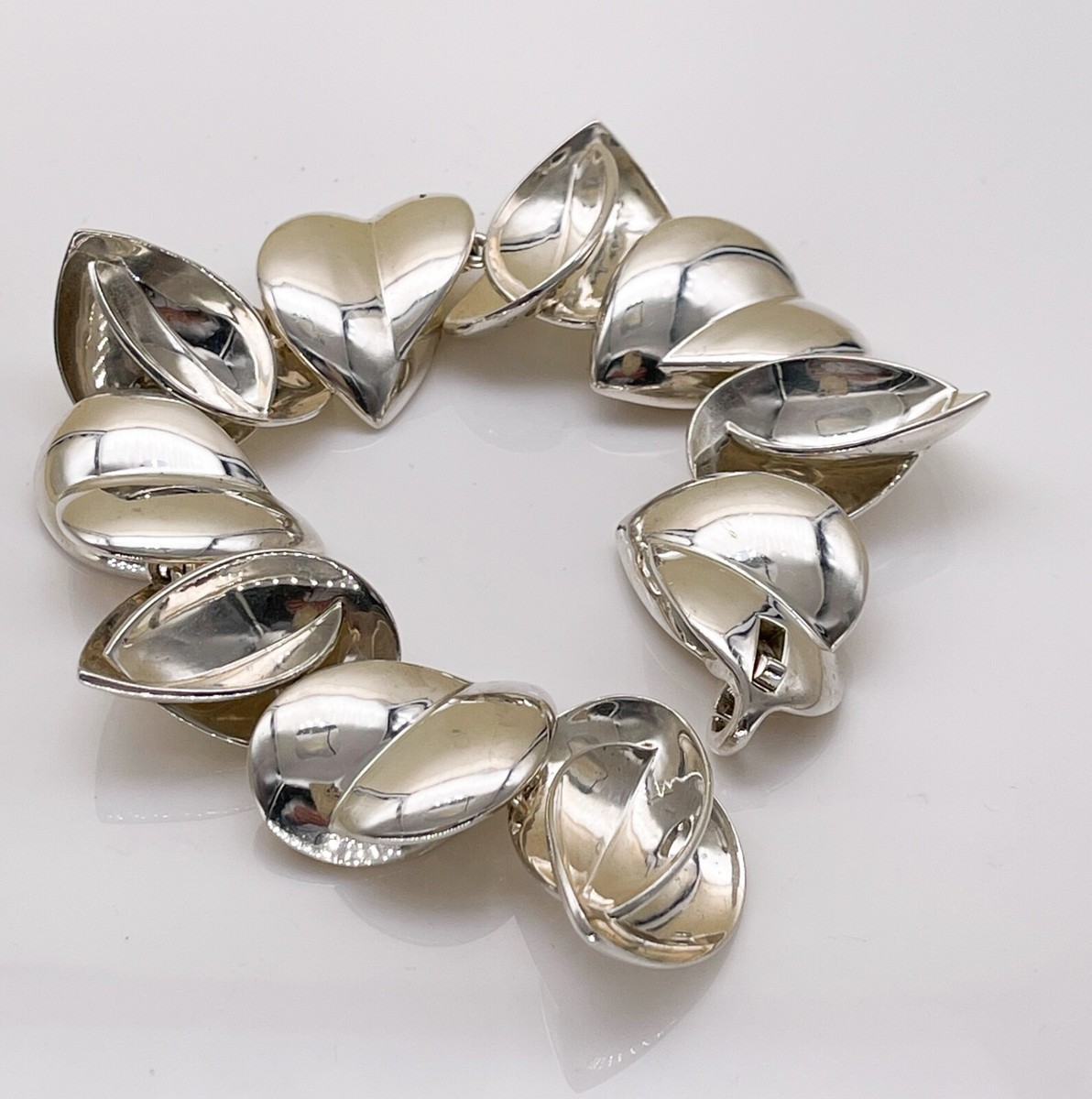 Tiffany and Co Frank Gehry Heart Bracelet View 3