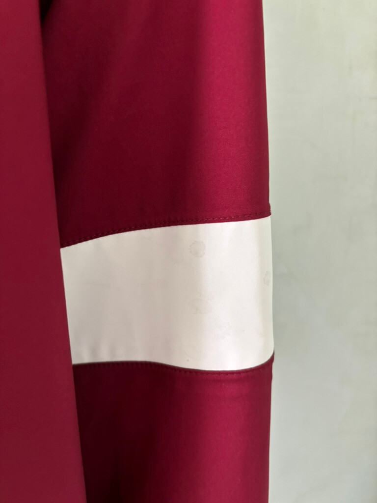 NWOT RAPHA 'PRO TEAM' BURGUNDY 100% NYLON ROAD CYCLING WINDBRAKER JACKET SIZE:SM