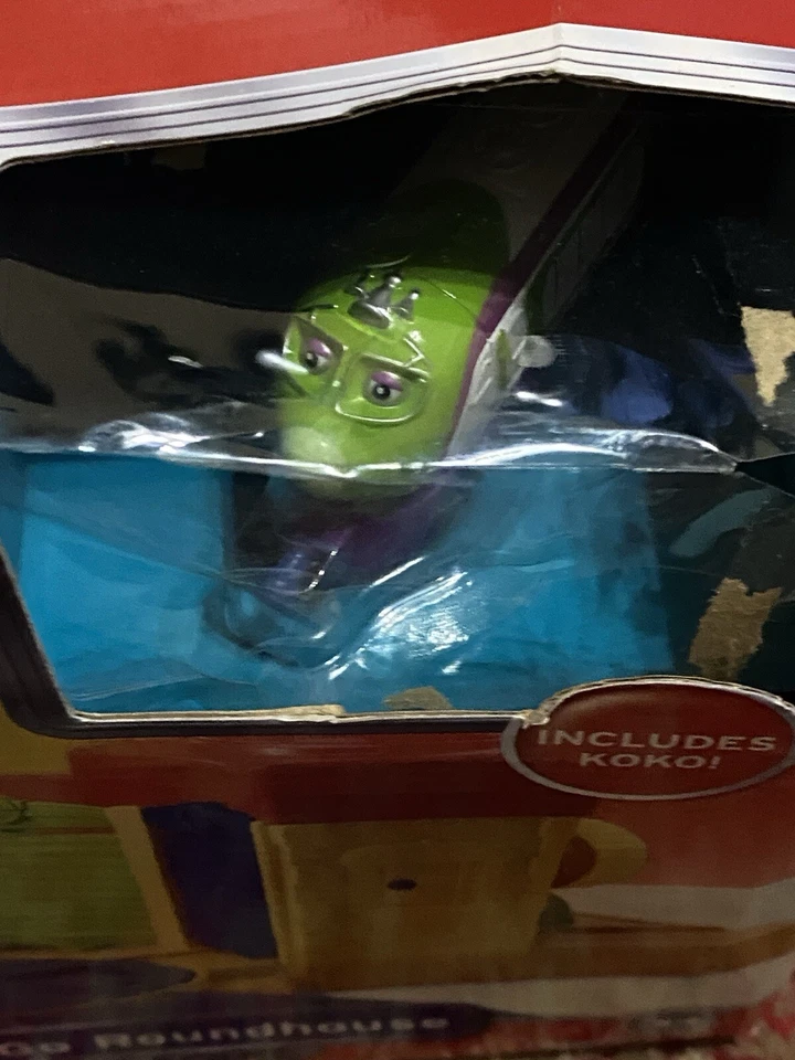 Chuggington Launch and Go Roundhouse Diecast Playset Koko Lights Sounds train - Image 4 of 4