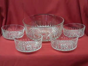 Vintage Arcoroc Usa Diamond Starburst Glass Set Of 4 Salad Bowls Serving Bowl Ebay