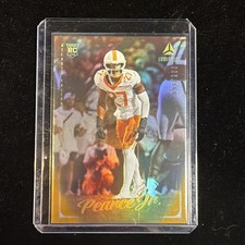 2025 Panini Luminance Football James Pearce Jr. Gold /299 Rookie #154 Falcons