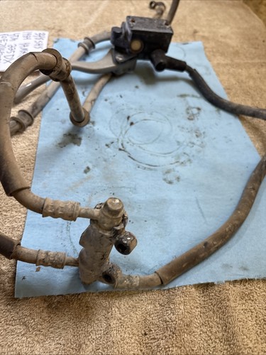 1985 Honda TRX 250 front brake master cylinder reservoir lines 348 - Bild 4 von 11