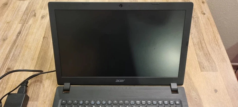 NOTEBOOK Acer Aspire 3 Core i3-8 Gen SSD 512GB 12 GB RAM - Immagine 2 di 4