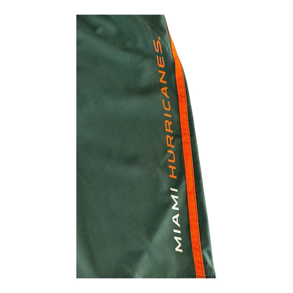 Traje de baño deportivo universitario genuino Miami Hurricanes para hombre verde oscuro talla grande Foto 4 de 4