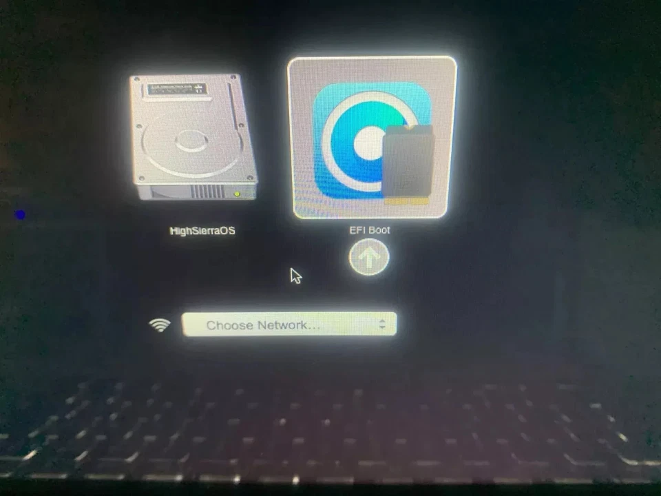 Apple MacBook Pro 13" Intel i5 2.50GHz,8GB, 500GB HDD, HighSierra+Windows10-No8 - Image 2 of 4