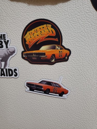 Vintage looking Dukes of Hazzard GENERAL LEE MAGNET 🧲 - Picture 2 of 24