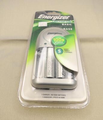 Energizer Basic AA Charger w/ 2 AA 2000mAh batteries