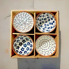 Japanese Rice Sushi Bowls Set of 4 Ceramic Rice Soup Bowls with Gift Box