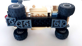 LEGO car & utensils from set 76003 Superman Battle of Smallville