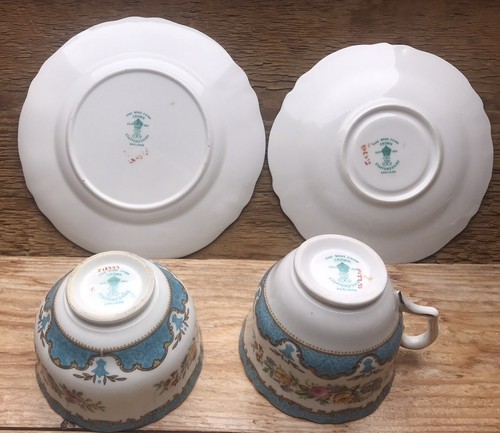 Vintage Crown Staffordshire Bone China Trio/4 Piece Part Tea Set/Floral Design - Picture 6 of 7