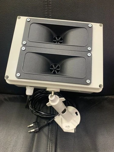 Professional Outdoor ultrasound birds repeller pigeons, seagulls, crows etc