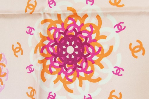 NEW! CHANEL A12 SHARF 100% SILK PINK COLOR Authentic - Picture 3 of 5