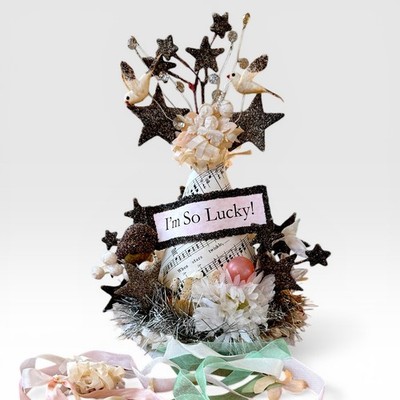 Rare Ashley Carter Goldbug Studio Vintage Party Hat ''I'm So Lucky''