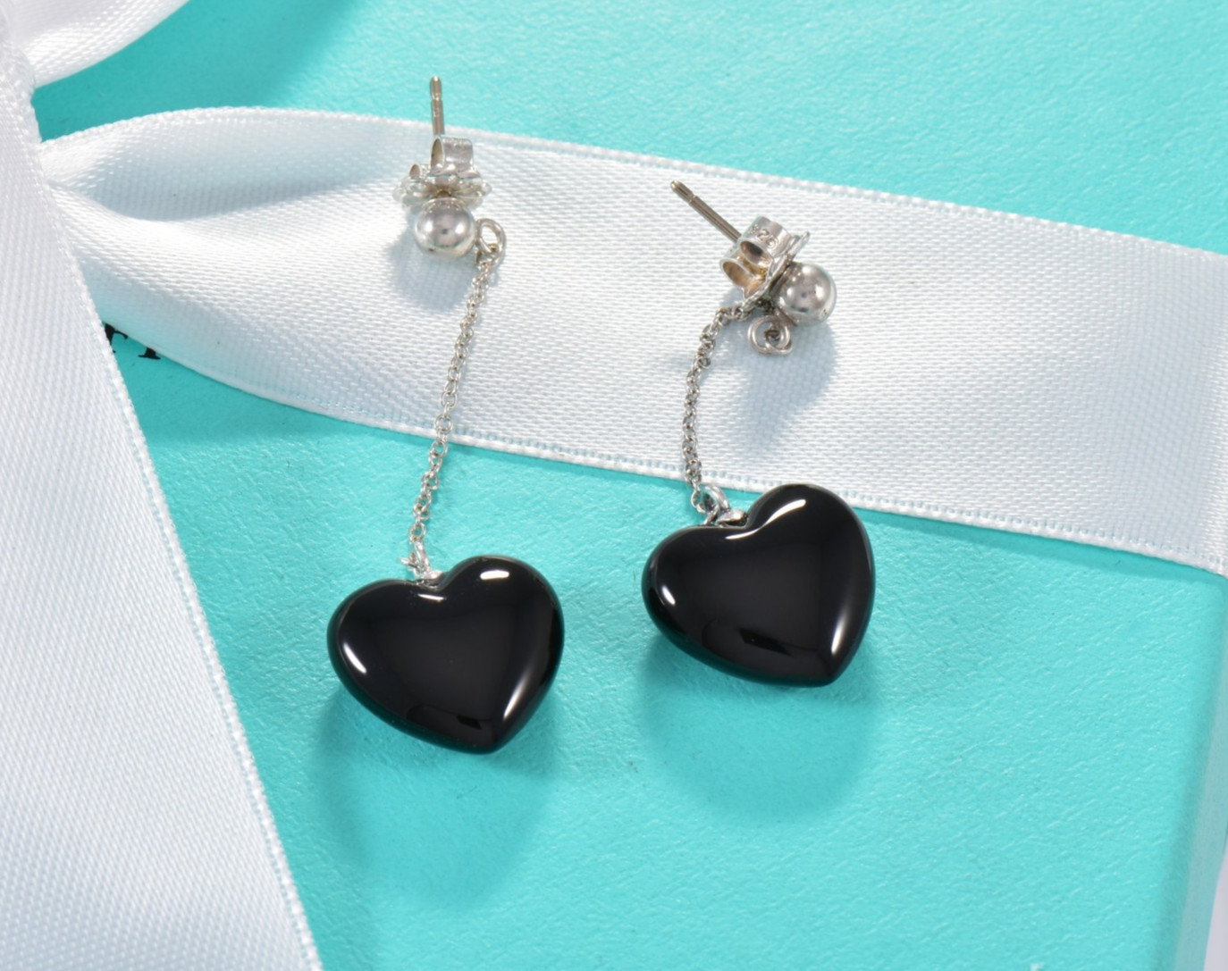 Tiffany & Co Silver Bead Black Onyx Heart Dangling Earrings Box Pouch Rare Drop