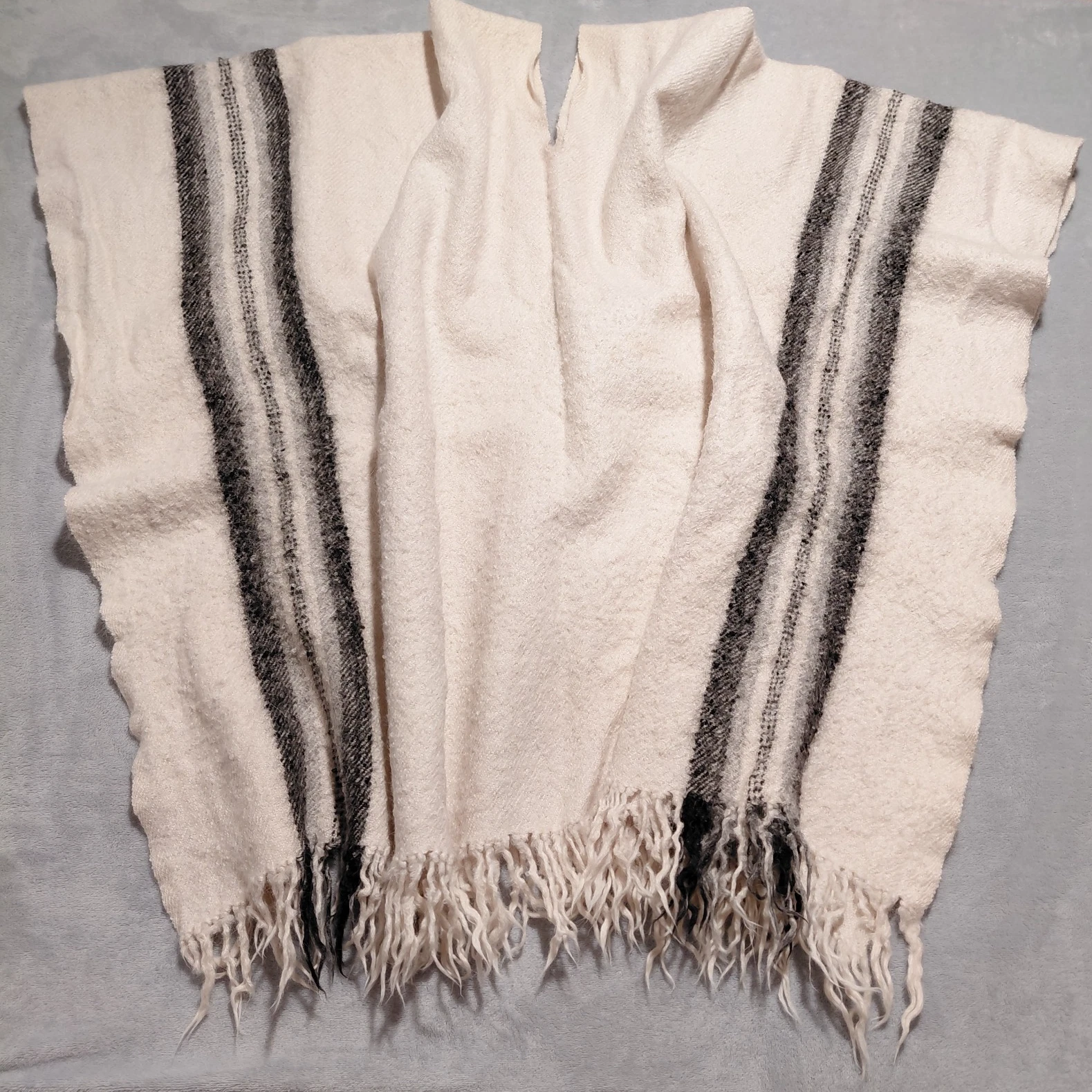 Caserita 100% Alpaca Handmade in Bolivia Women's Poncho One Size Cream Striped