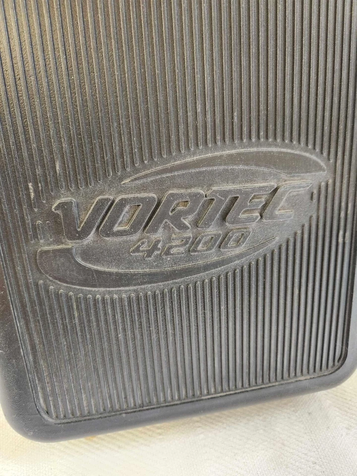 2006 Chevrolet Trailblazer 4.2L engine air intake resonator; 15899457 Foto 2 de 4