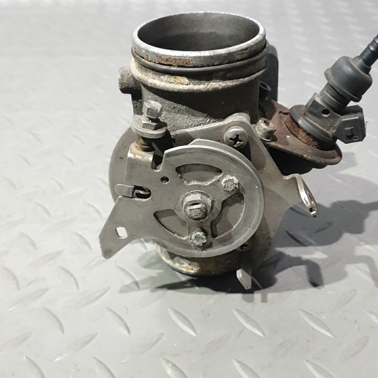 BMW R1100RT 1996 2001 Left Carb Carburettor Throttle Body eBay