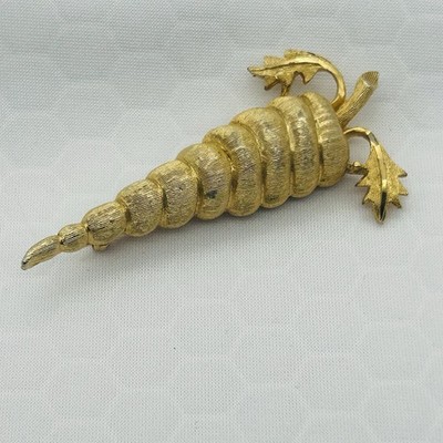 Carrot Brooch Signed BSK 2.5  Vtg Brushed Gold Tone Vegetable Farm Rabbit
