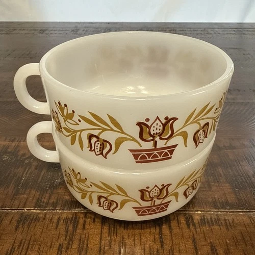 2 VTG GLASBAKE J-2711 MILK GLASS DUTCH POTTED TULIP SOUP MUG
