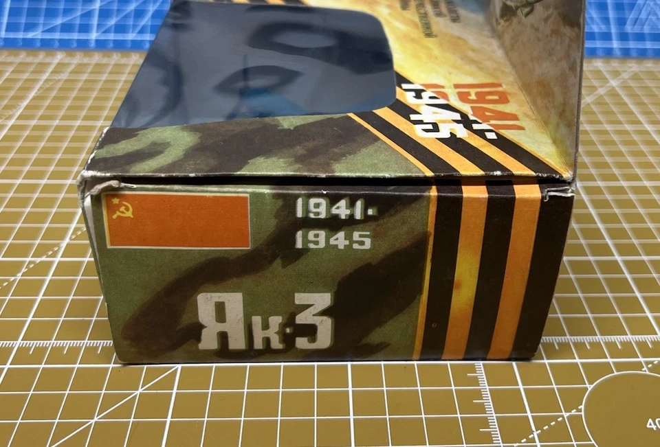 Raro avión de combate URSS Yak-3 modelo 1:72 - Segunda Guerra Mundial Fuerza Aérea Soviética - en caja de colección Foto 3 de 4