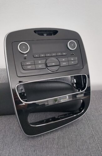 Radio Renault Clio 4 Display Bildschirm Bluetooth original Baujahr 2019  - Bild 1 von 3