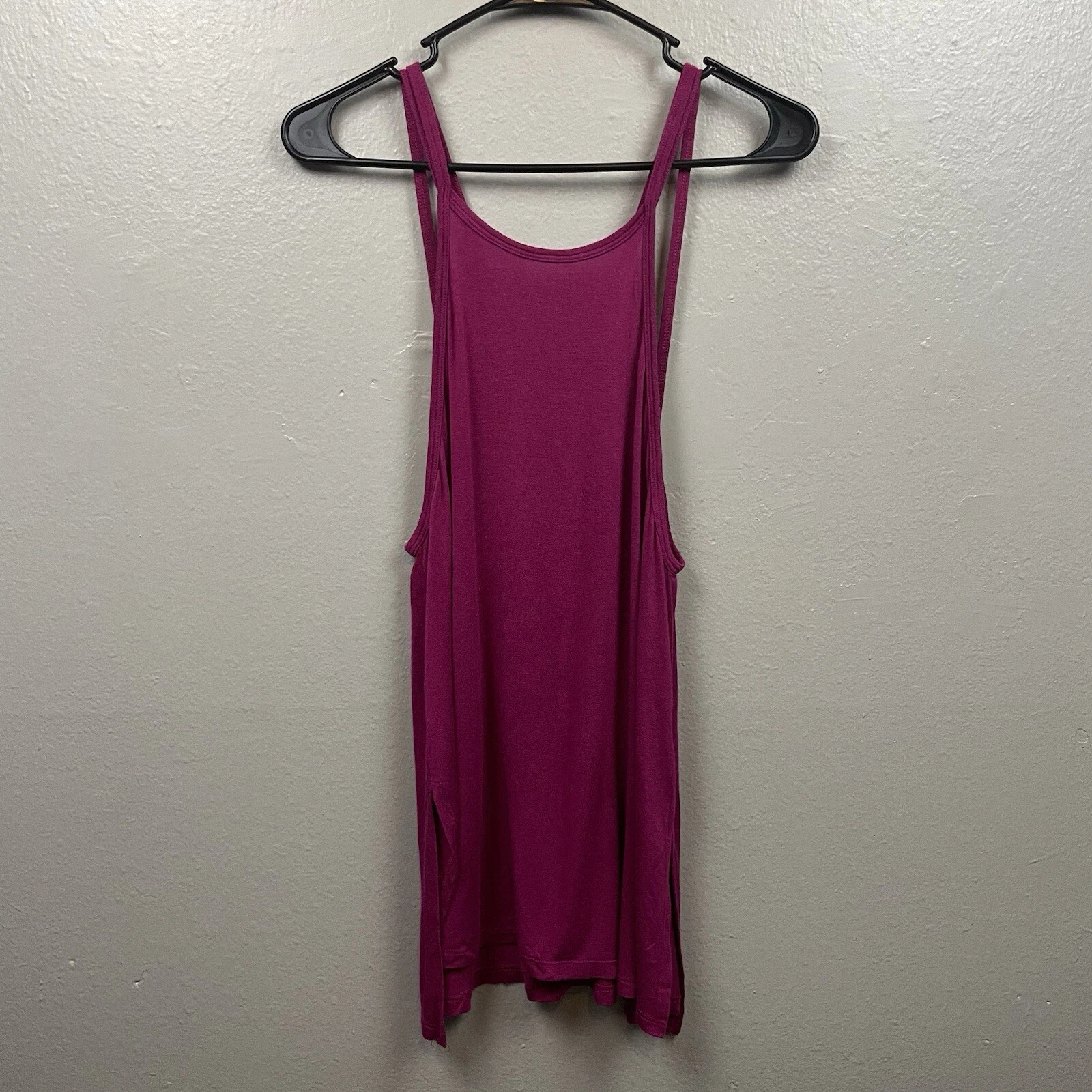 beyond-yoga cross back open back side slits drapey 