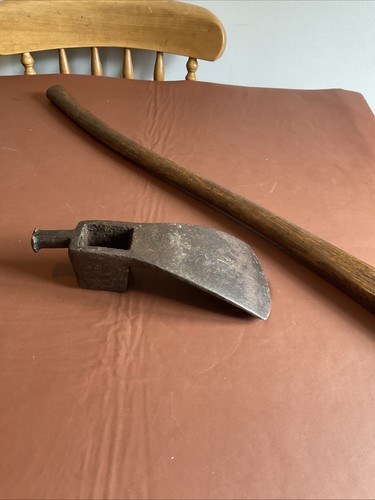VINTAGE ADZE AXT MIT GRIFF SCHIFFSBAUER HOLZBEARBEITUNG