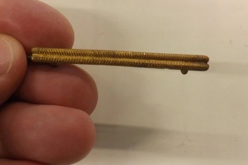 New ListingMILITARY BADGE BRITISH ARMY WW1 WOUND STRIPE 5CM X .25CM (3706)