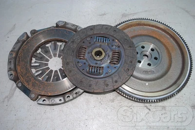 Schwungrad Schwungscheibe Druckplatte 41300-26010 Hyundai i30 CW Bj.13 - Bild 1 von 3