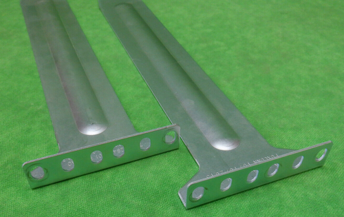 Kit rail de montage en rack FOXCONN Nexus 2U P/N: 700-32845-01 LOT DE 2 @ Q - Photo 2/3