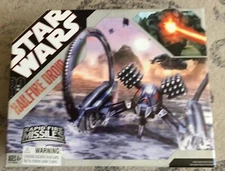 HASBRO STAR WARS 30th ANNIVERSARY HAILFIRE DROID RAPID FIRE MISSLES MIB SHIPSFAS