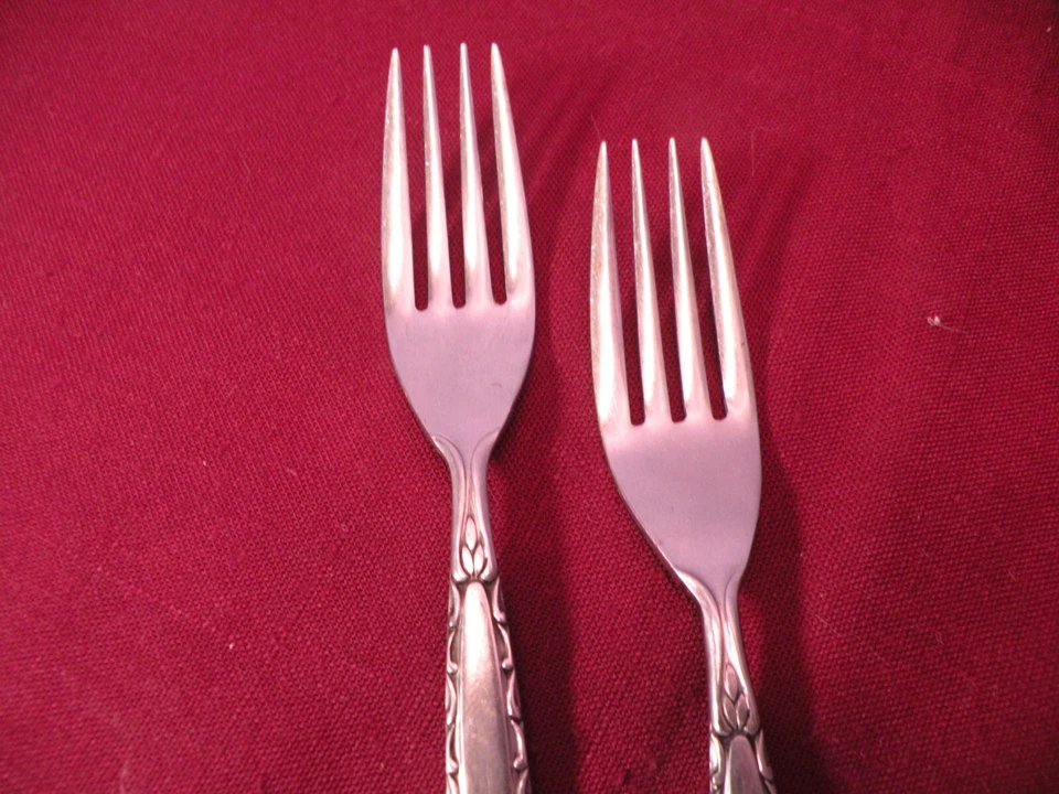 Set Of 2 Dinner Forks Stylecraft SYF18 Stainless Japan Silverware Flatware 7 3/4 - Image 2 of 4