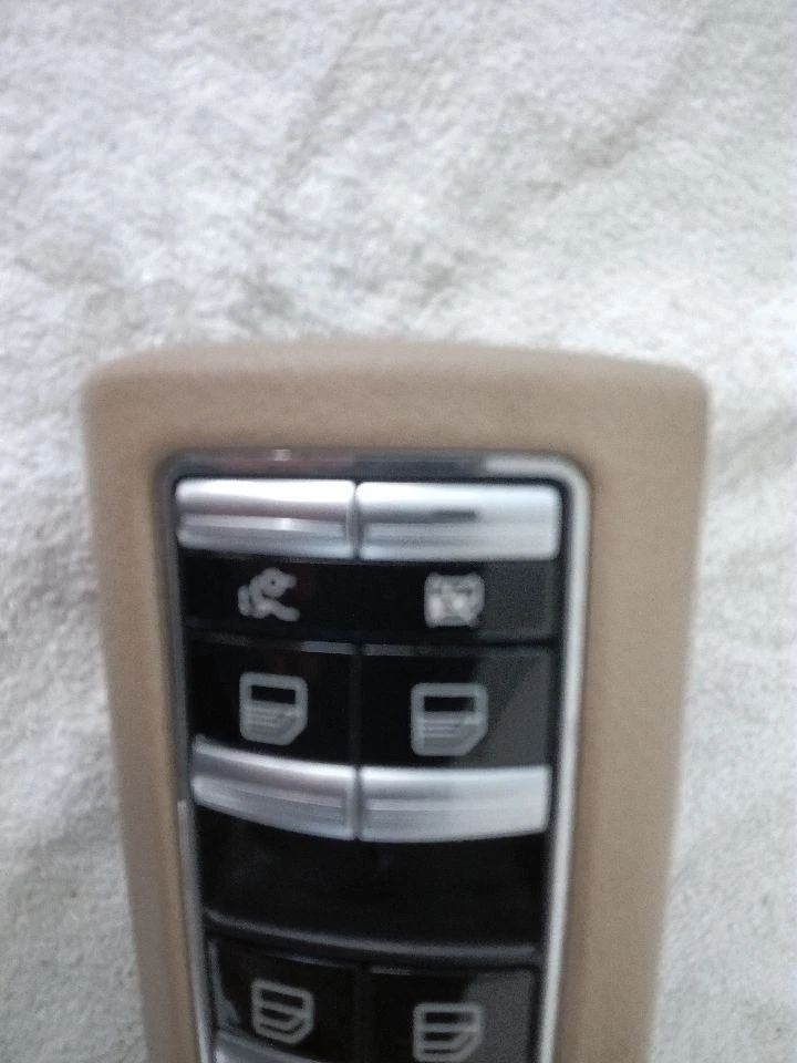 Driver Front Door Switch 221 Type Driver's 2009-2013 Mercedes Benz S Class! - Image 4 of 4