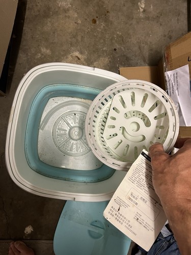 Mini Portable Top Load Washing Machine in Chinese - Picture 4 of 6
