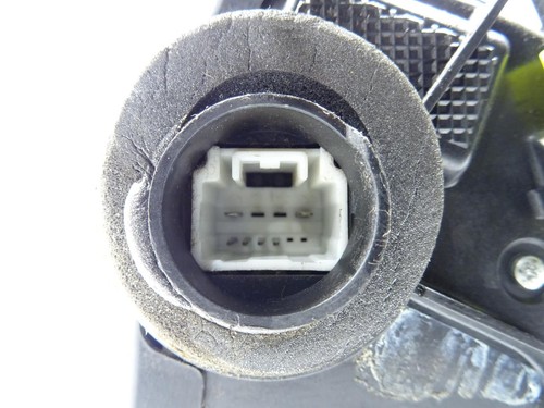 PORTIERSLOT LINKS VOOR Toyota Avensis Wagon (T25/B1E) 6904002152 #93147858 - Afbeelding 4 van 5