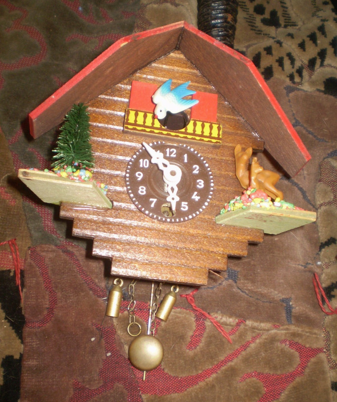 Vintage GERMANY MINI CUCKOO CLOCK Moving Bird nature theme MISSING KEY  5 inch