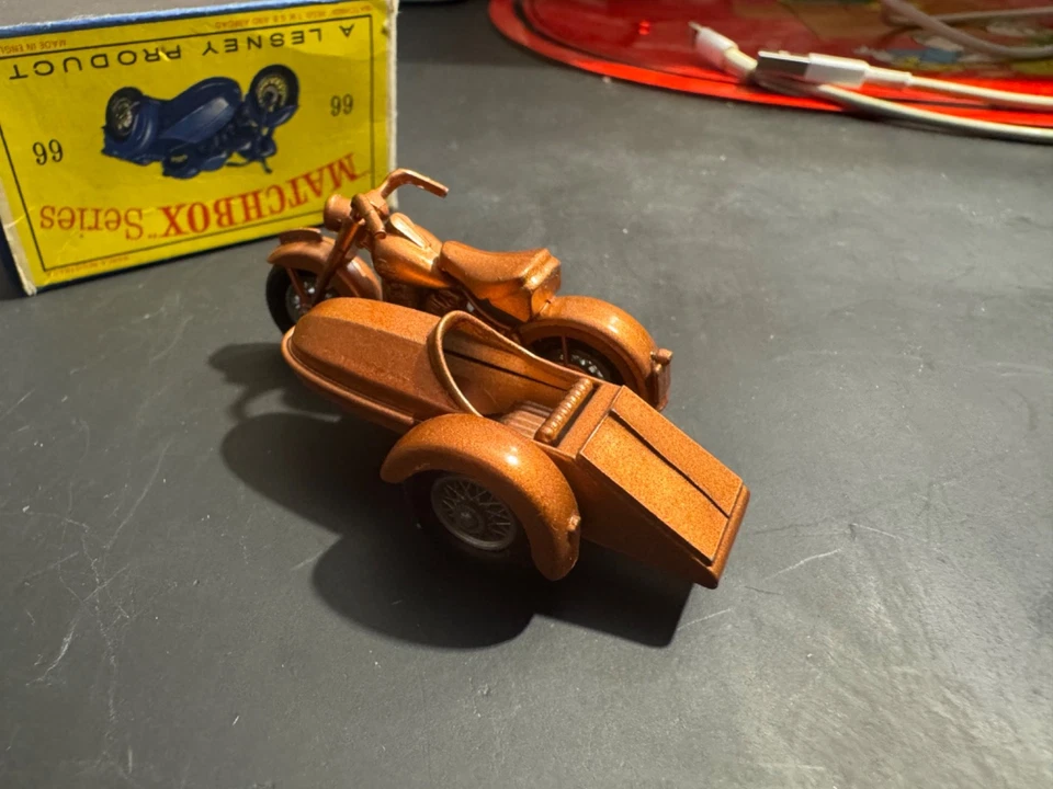 MATCHBOX LESNEY 1-75 N:66 HARLEY-DAVIDSON MOTORCICLE W/SIDECAR IN ORIGINAL BOX - Immagine 3 di 4