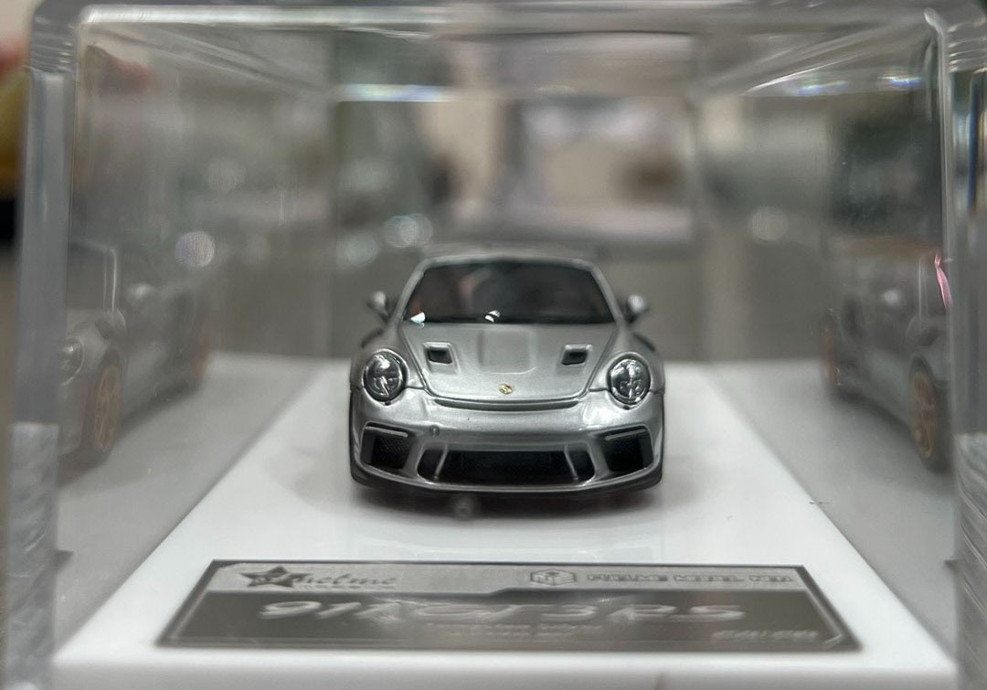 FuelMe 1:64 Resin car model Porsche 911 991.2 GT3RS Tungsten