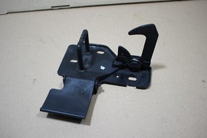Fanghaken Motorhaube Motorhaubenverschluss 6Q0823480D VW Polo 9N3 Bj.07