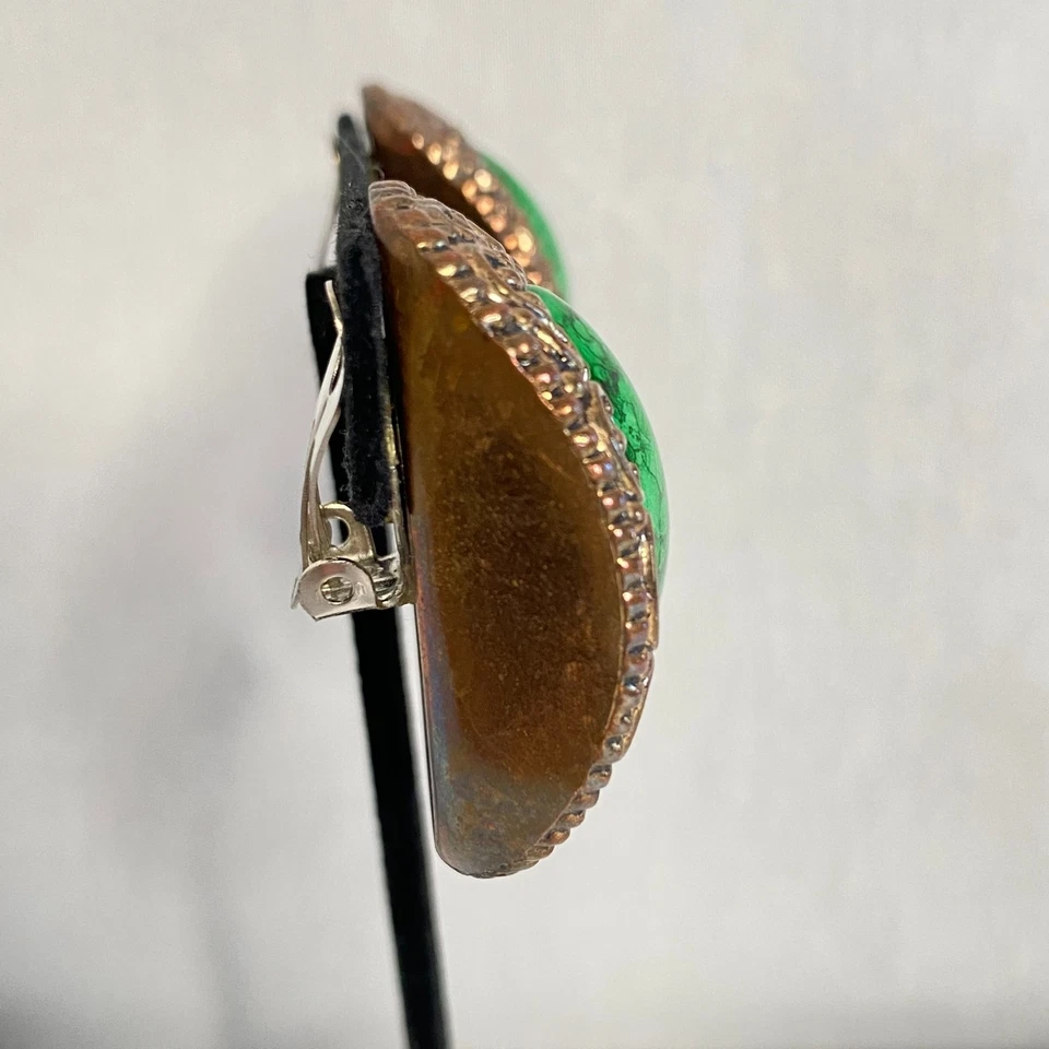 Pendientes Gruesos Bronce Orante Marco de Metal Ovalado Piedra Mármol Verde Ligeros Foto 4 de 4