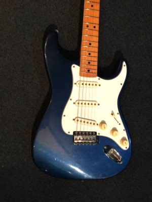 Tokai Silver Star T-SS38 LPB/M Vintage Electric Guitar - Lake Placid Blue / MIJ