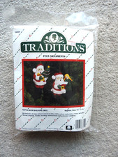 1986 Traditions 2 Felt Ornaments Craft Kit  Santa with Gifts and Tree T8005 NEW