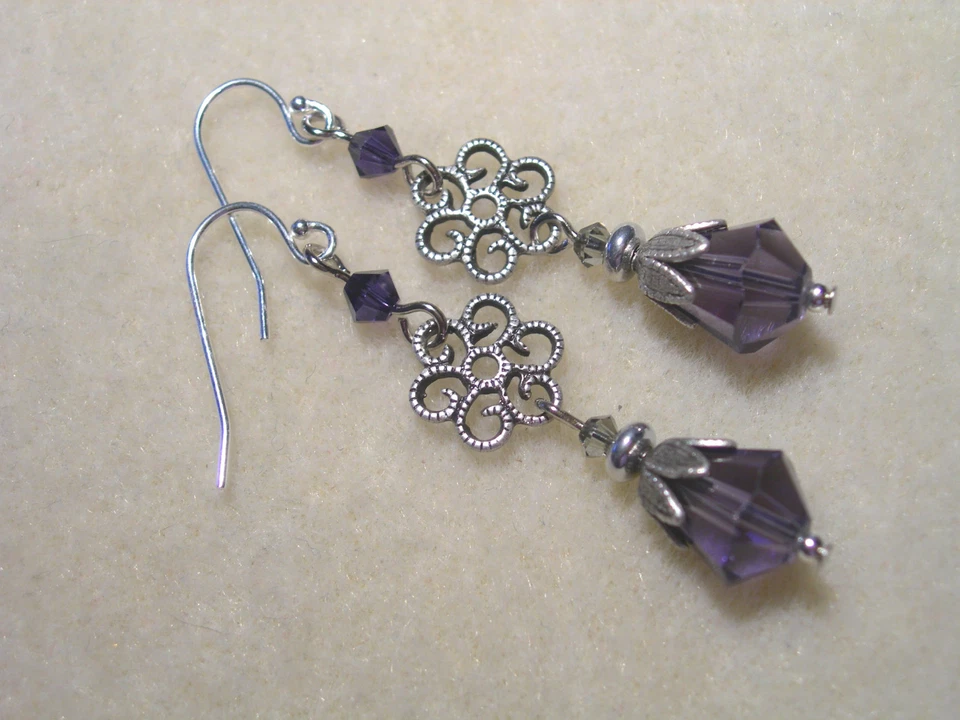 25 Amethyst Purple Czech Glass Faceted Bell Teardrop Beads 10x7mm - Image 3 of 3