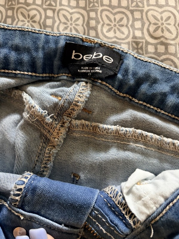 bebe Women's Skinny Distressed Blue Solid Denim Jeans, Size 26