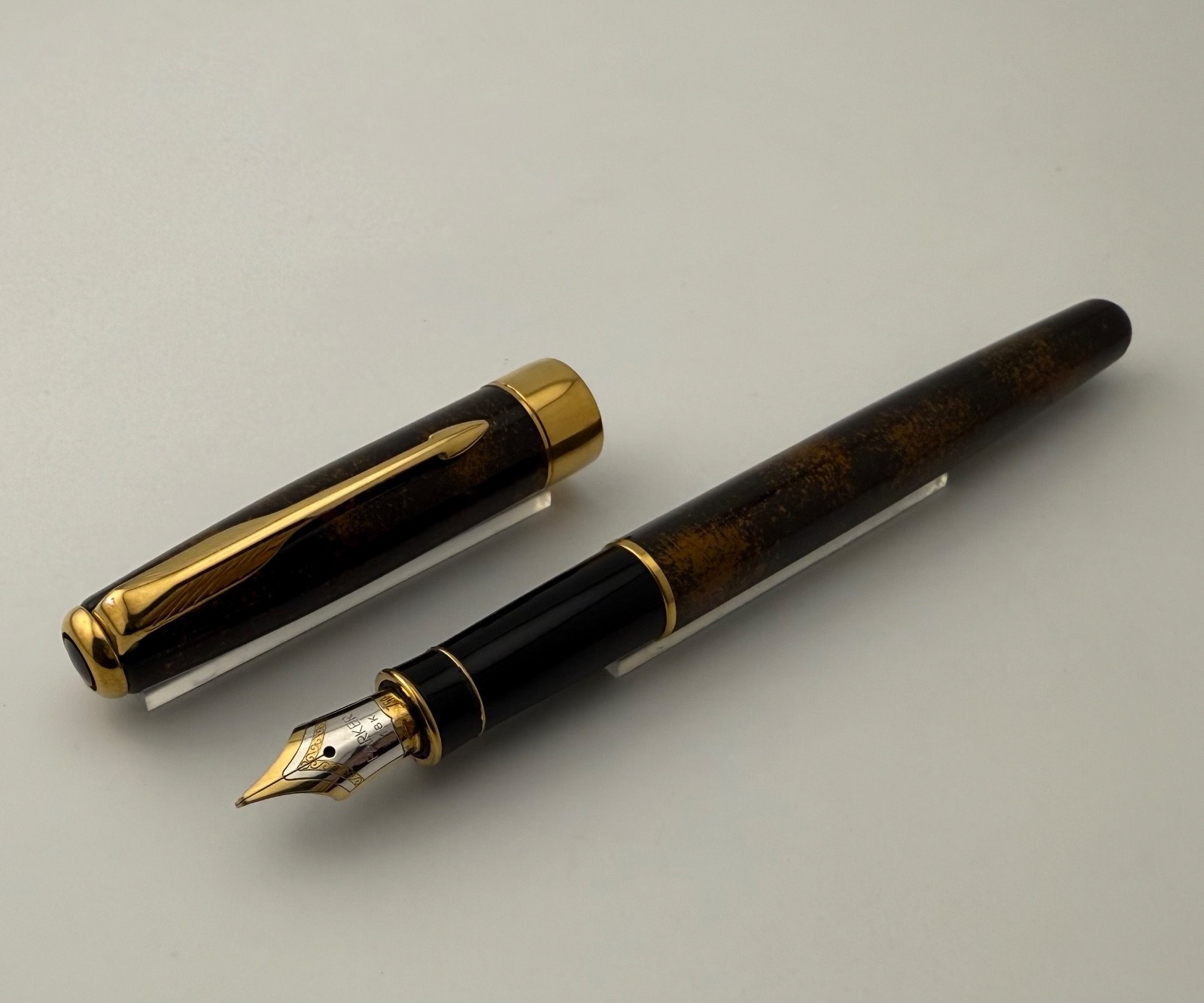 Vintage Parker Sonnet Chinese Laque Vision Fonce Fountain Pen 18K Gold Nib