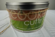 Holiday Snowflake Cookie Cutter Set Tin 7 Piece Christmas Baking New in Box Gift