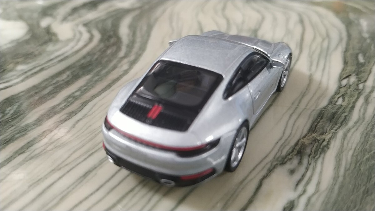MINI GT Porsche 911 Carrera S GTシルバー 210 MINI GT #210 Porsche 911 (992) Carrera S GT Silver Metallic